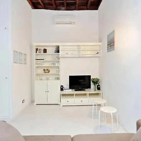 Apartment Campo De Fiori Charm *