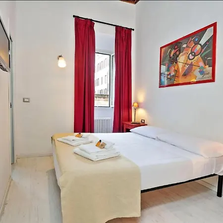 Campo De Fiori Charm Apartment *